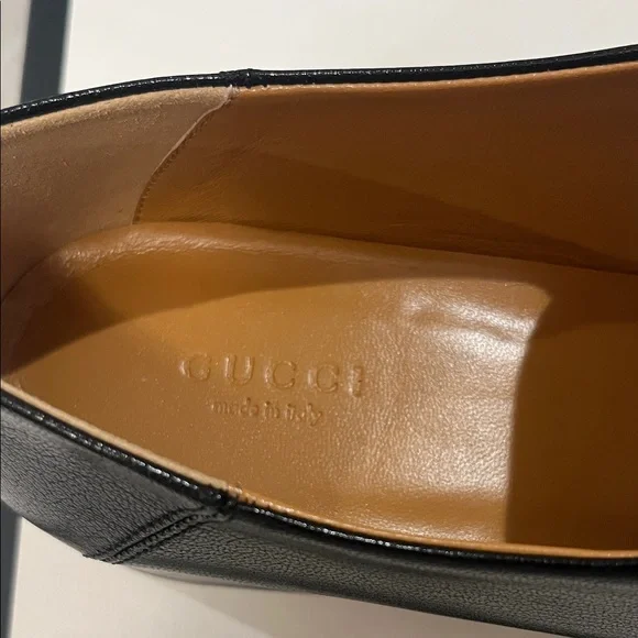 Gucci Black Leather Loafers with Gold Horsebit - Picture 9 of 15